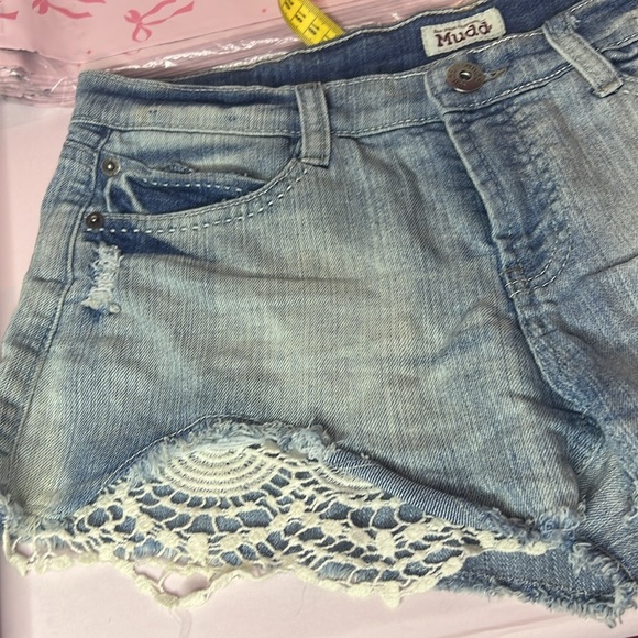 Hudson Jeans Women's Blue Denim Shorts - Picture 2 of 6